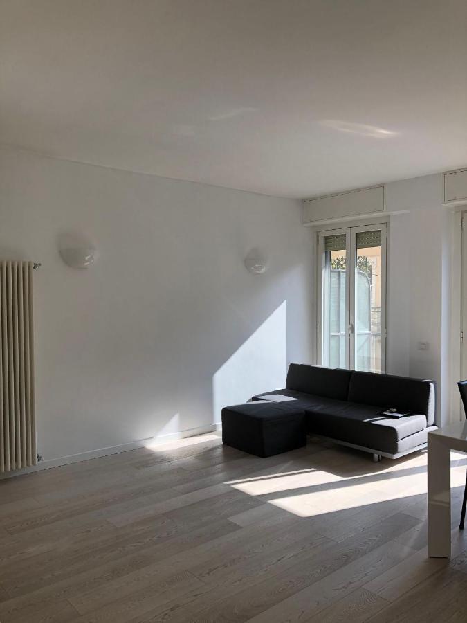 Bright & Spacious Apartment Near Navigli - Ponti Milán Exterior foto