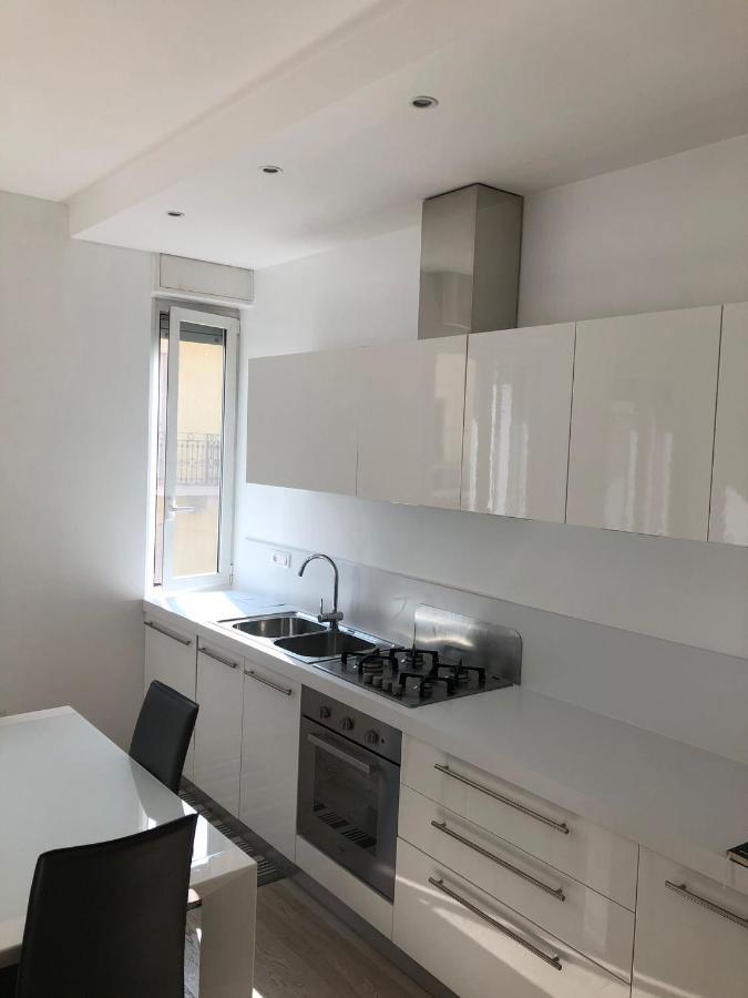 Bright & Spacious Apartment Near Navigli - Ponti Milán Exterior foto